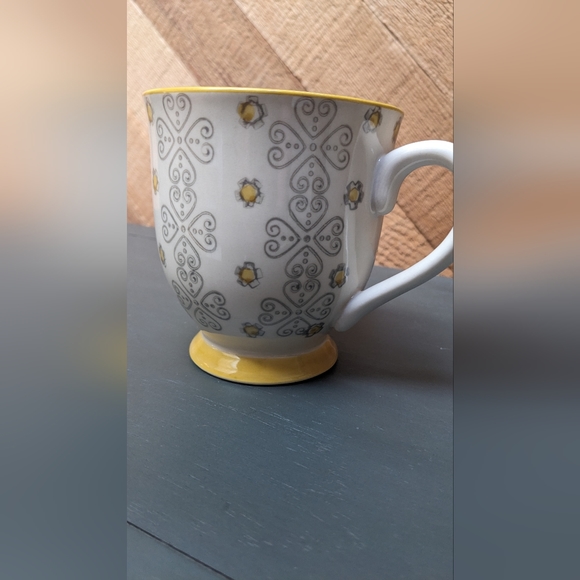 CREATIVE CO-OP Brand TEACUP Caddy Yellow and Cream Art Deco Floral Design - Picture 4 of 8